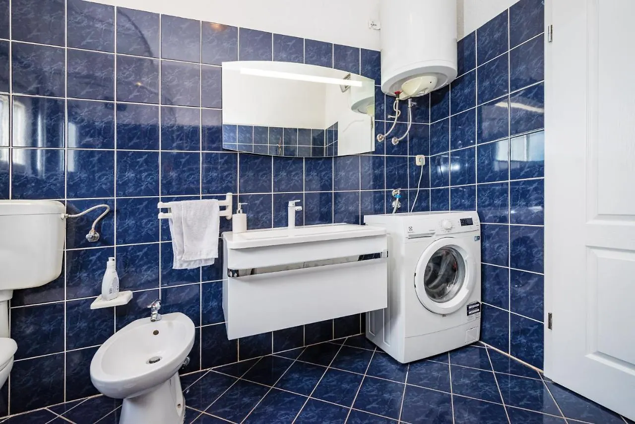 Villa Gabi Pridraga 0*,