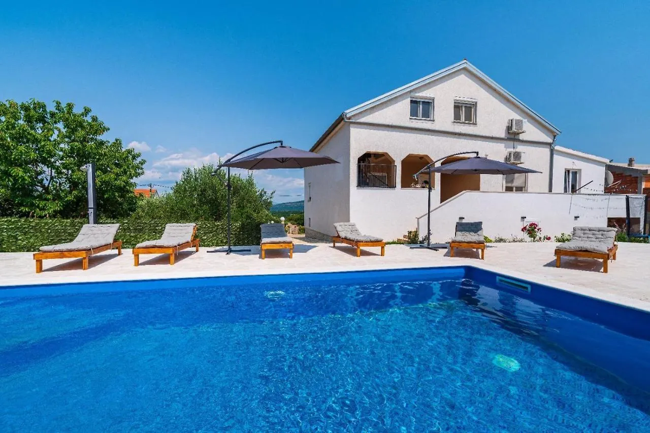 Villa Gabi Pridraga 0*,  Croatia