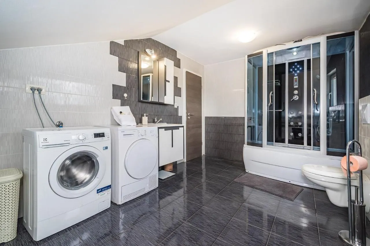 Villa Gabi Pridraga 0*,  Chorvatsko